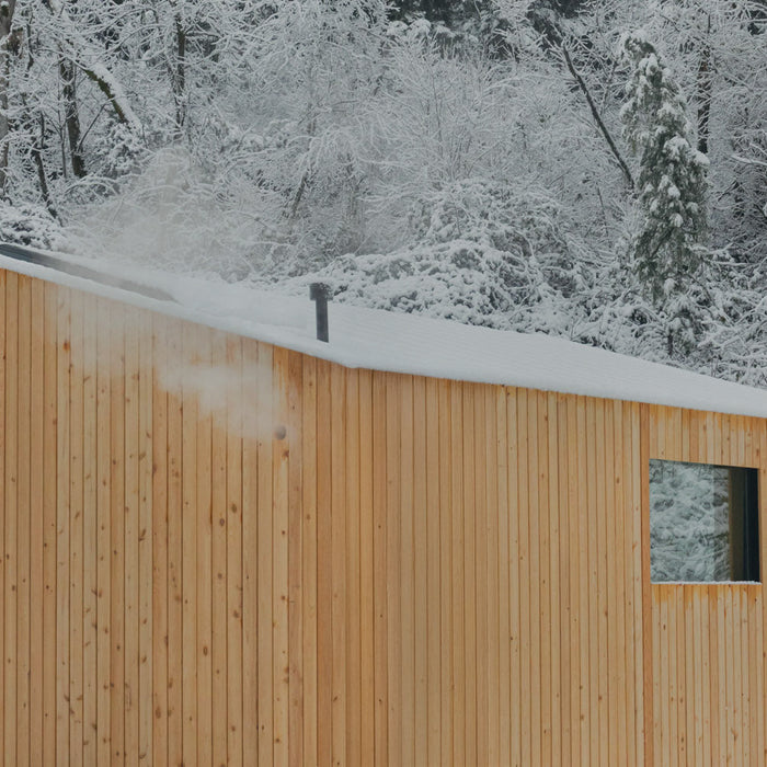 How to Make Your Cabin Completely Off-Grid: Power, Water, and Heat Solutions