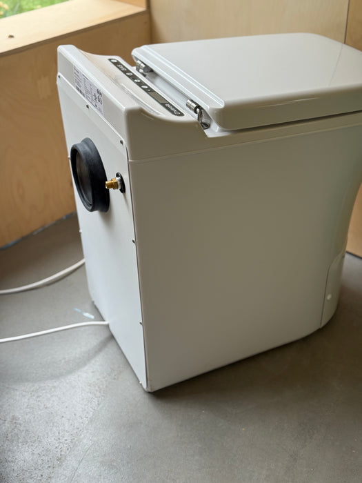 Cinderella Freedom Incinerating Toilet – Cosmetically Repaired / Open Box